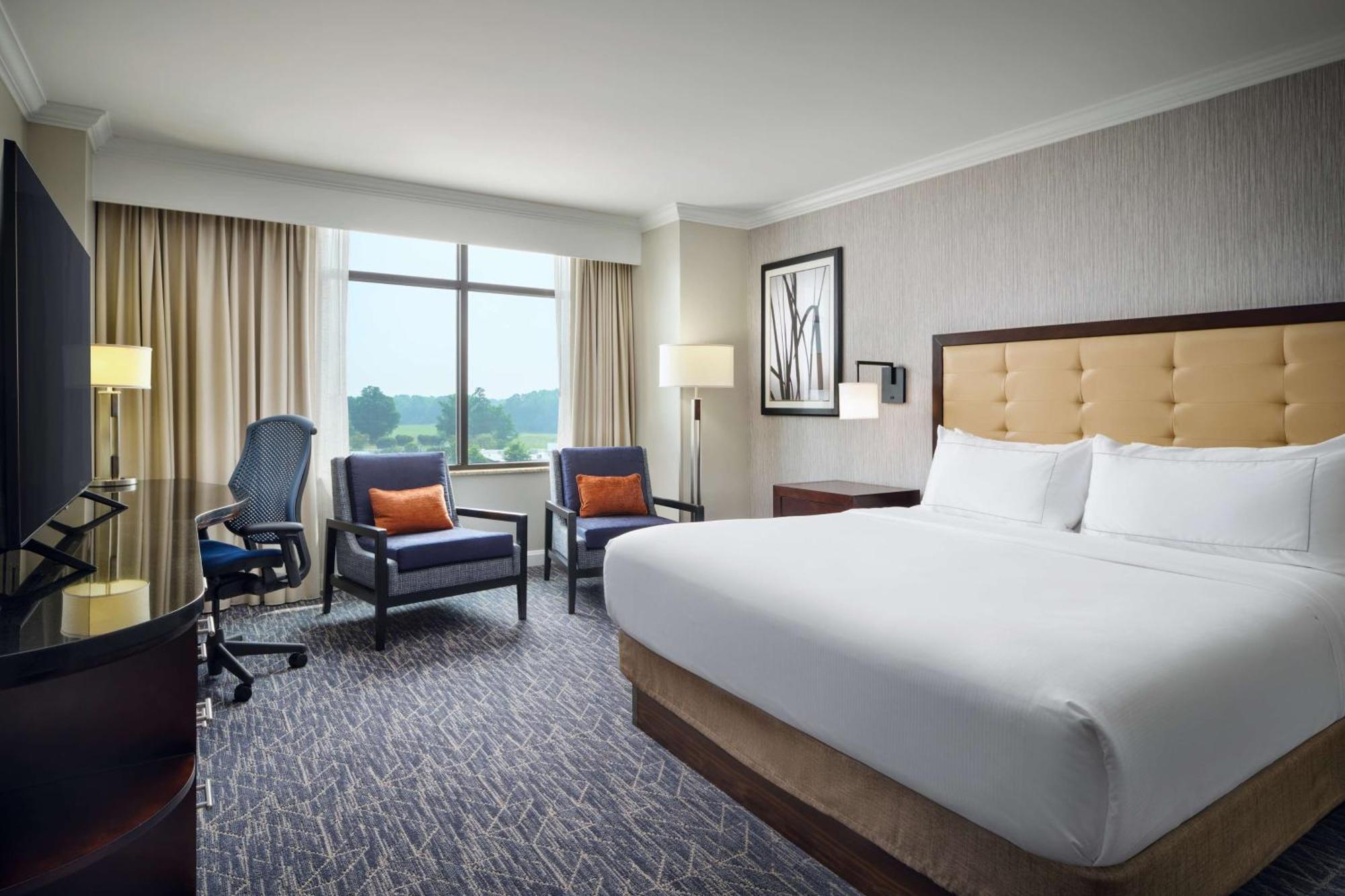 Hilton Richmond & 4* Short Pump
