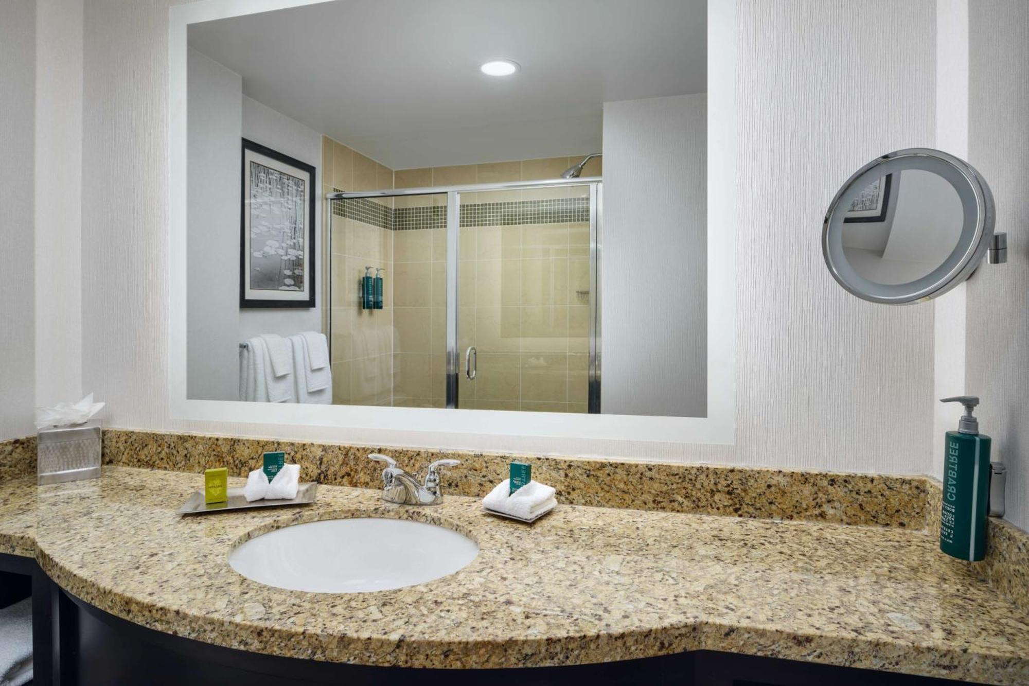 Hilton Richmond & 4*